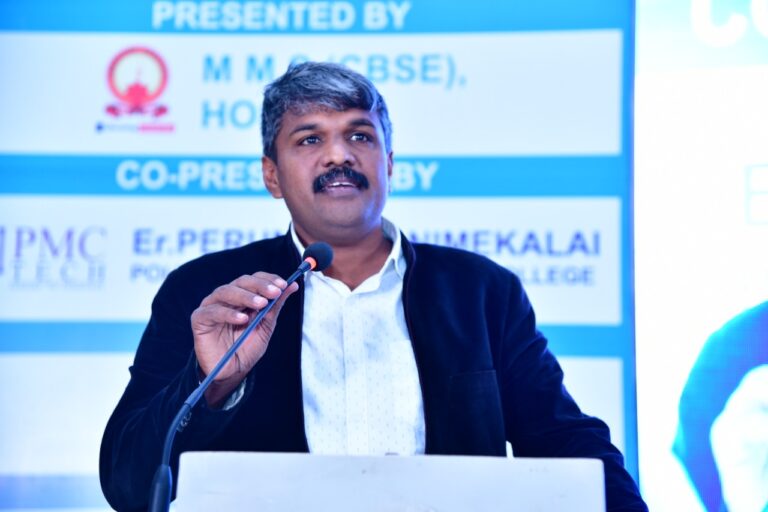 Kannavu Meipadavendum